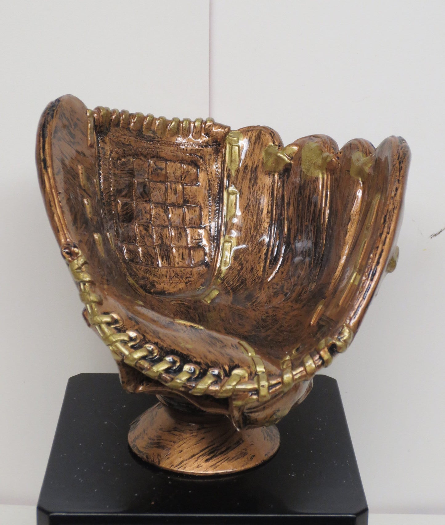 Baseball Holder Display Trophy Ball Holder Baseball Mitt Coaches Gift Participation Award Custom Trophy Bronze Baseball Glove