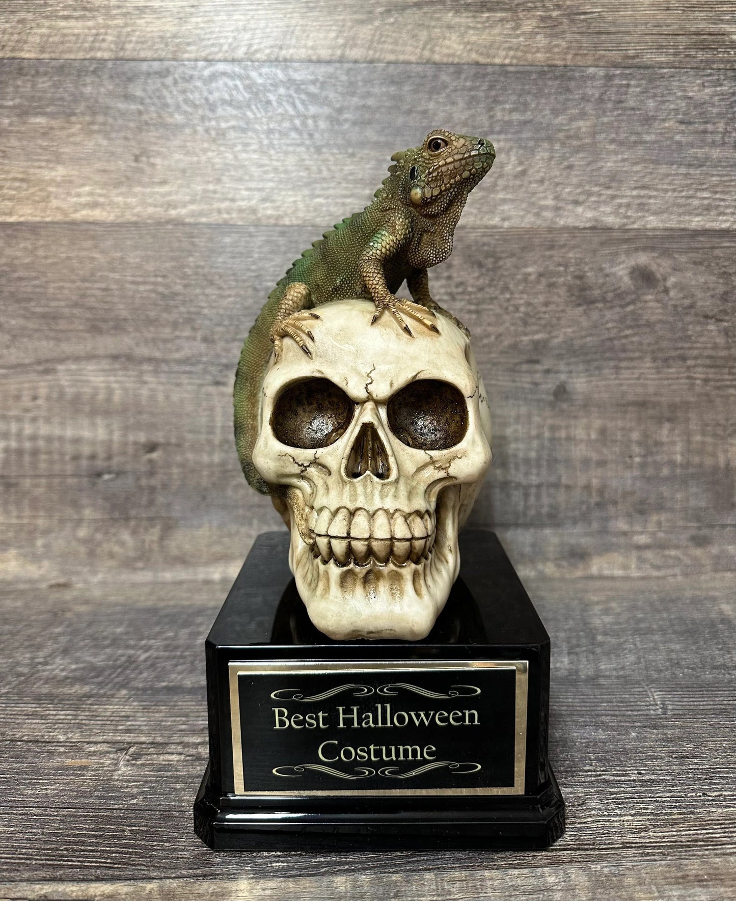 Halloween Trophy Iguana Skull Costume Contest Winner Lizard Scariest Costume Pumpkin Carving Halloween Party Decor Dia De Los Muertos