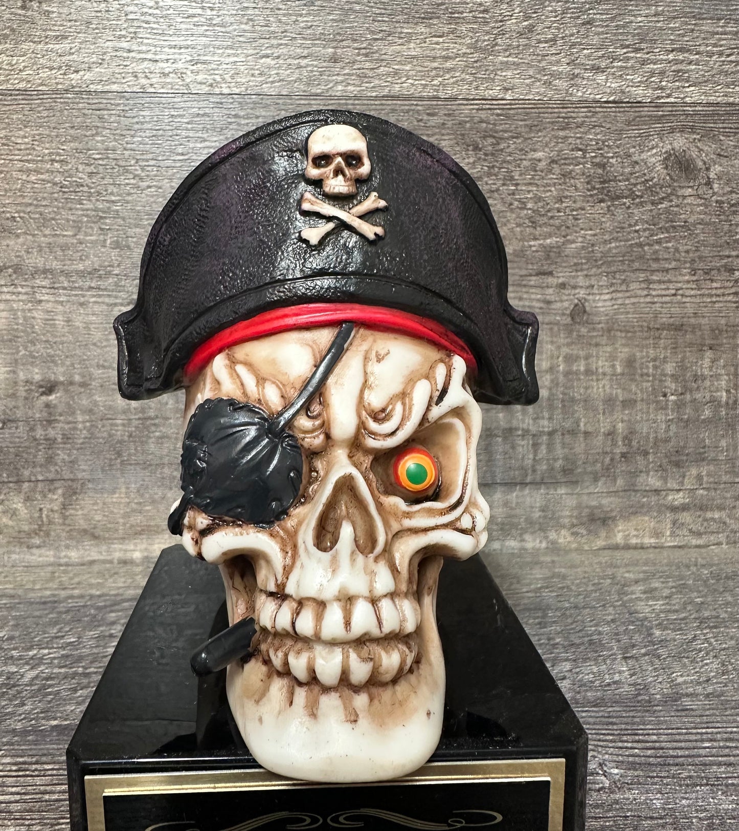Halloween Trophy Costume Party Prize Pirate Skull Scariest Costume Pumpkin Carving Costume Contest Decor Dia De Los Muertos