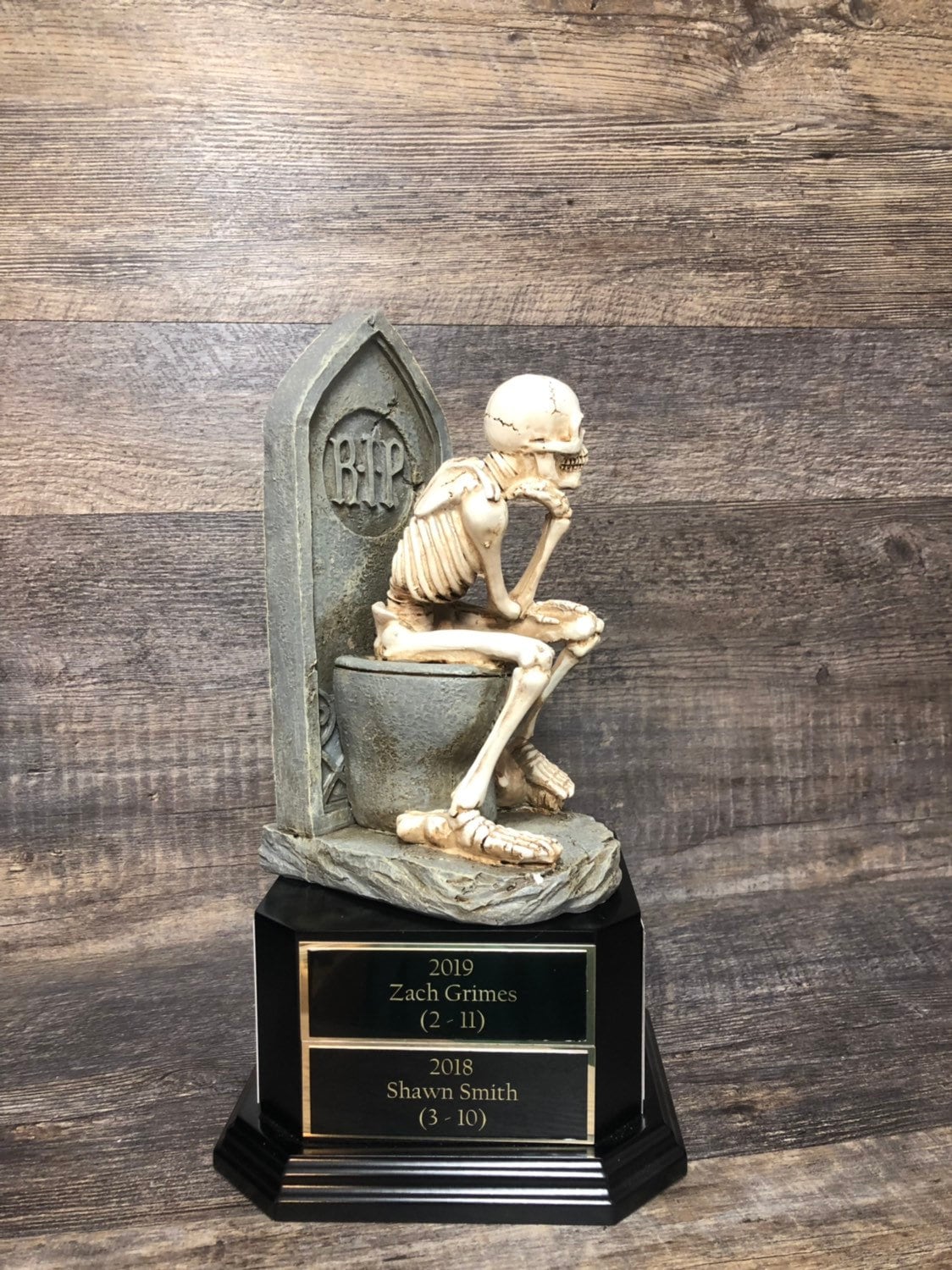 Halloween Trophy Crappiest Costume Skeleton Toilet Worst Costume Perpetual Trophy Contest Loser Dia De Los Muertos Halloween Decor Skull