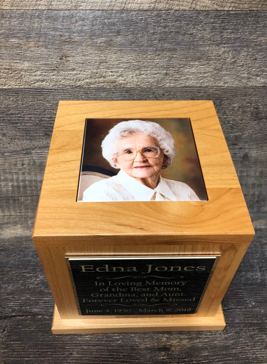 Cremation Urn Funeral Memorial Human Custom Tile Photo & Personalized Engraved Tag Memorial Keepsake Red Alder Human Holds Upto 150 lb