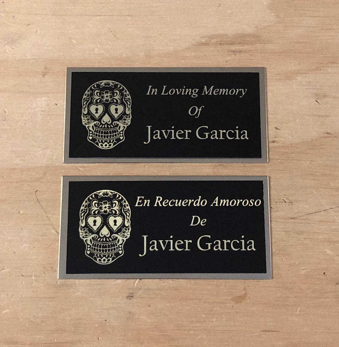 Custom Engraved Name Plate Sugar Skull In Loving Memory of DAY Of THE DEAD Cremation Urn Memorial Plaque Black/Gold Name Plate Plaque