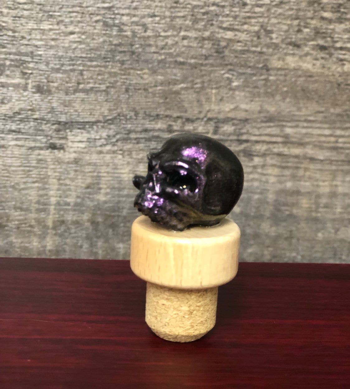 Wine Stopper SKULL Iridescent Color Shift BURGUNDY Oil Slick Funny Novelty Bottle Cork Wine Stopper Birthday Gag Gift Christmas Wine Lover