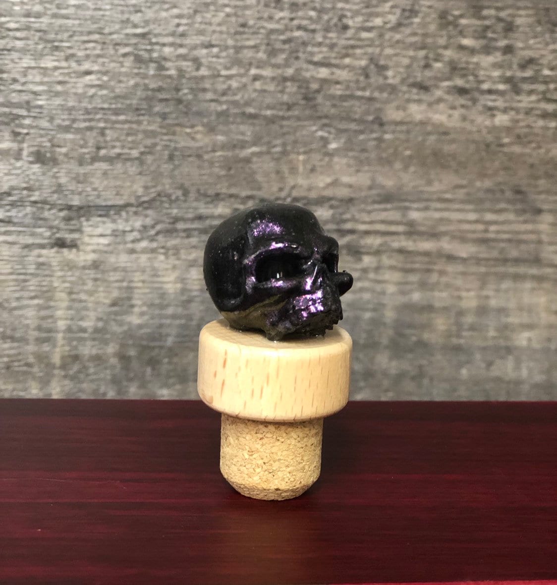 Wine Stopper SKULL Iridescent Color Shift BURGUNDY Oil Slick Funny Novelty Bottle Cork Wine Stopper Birthday Gag Gift Christmas Wine Lover