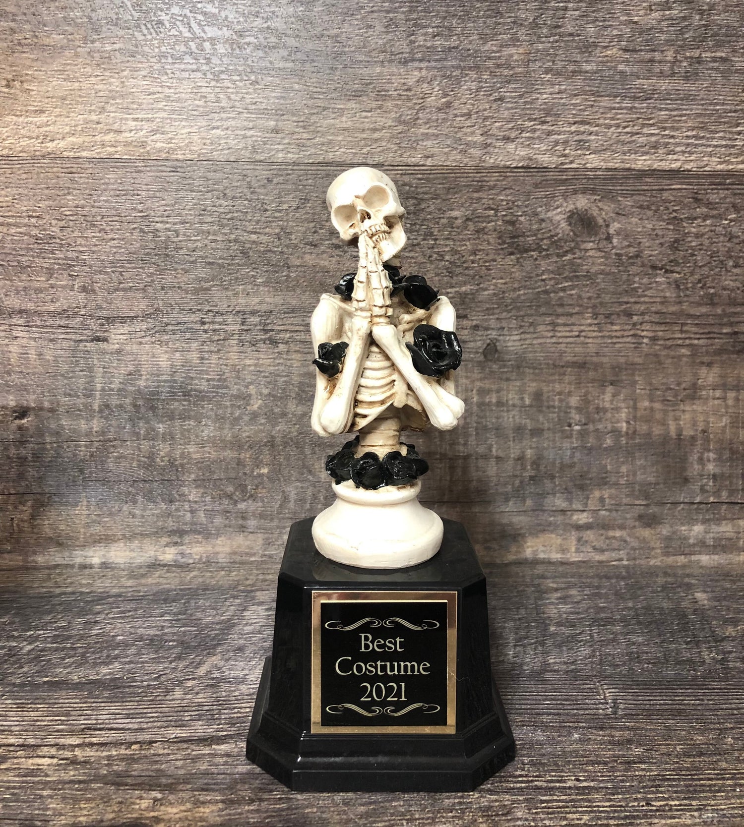 Halloween Trophy Skull Skeleton Best Costume Winner Pumpkin Carving Contest Pumpkin Trophy Black Flowers Halloween Decor