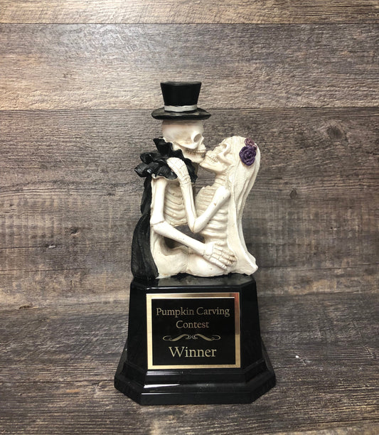 Halloween Trophy Couple Costume Contest Winner Skeleton Kissing Couple Dia De Los Muertos Winner Couples Trophies Halloween Decor Skull