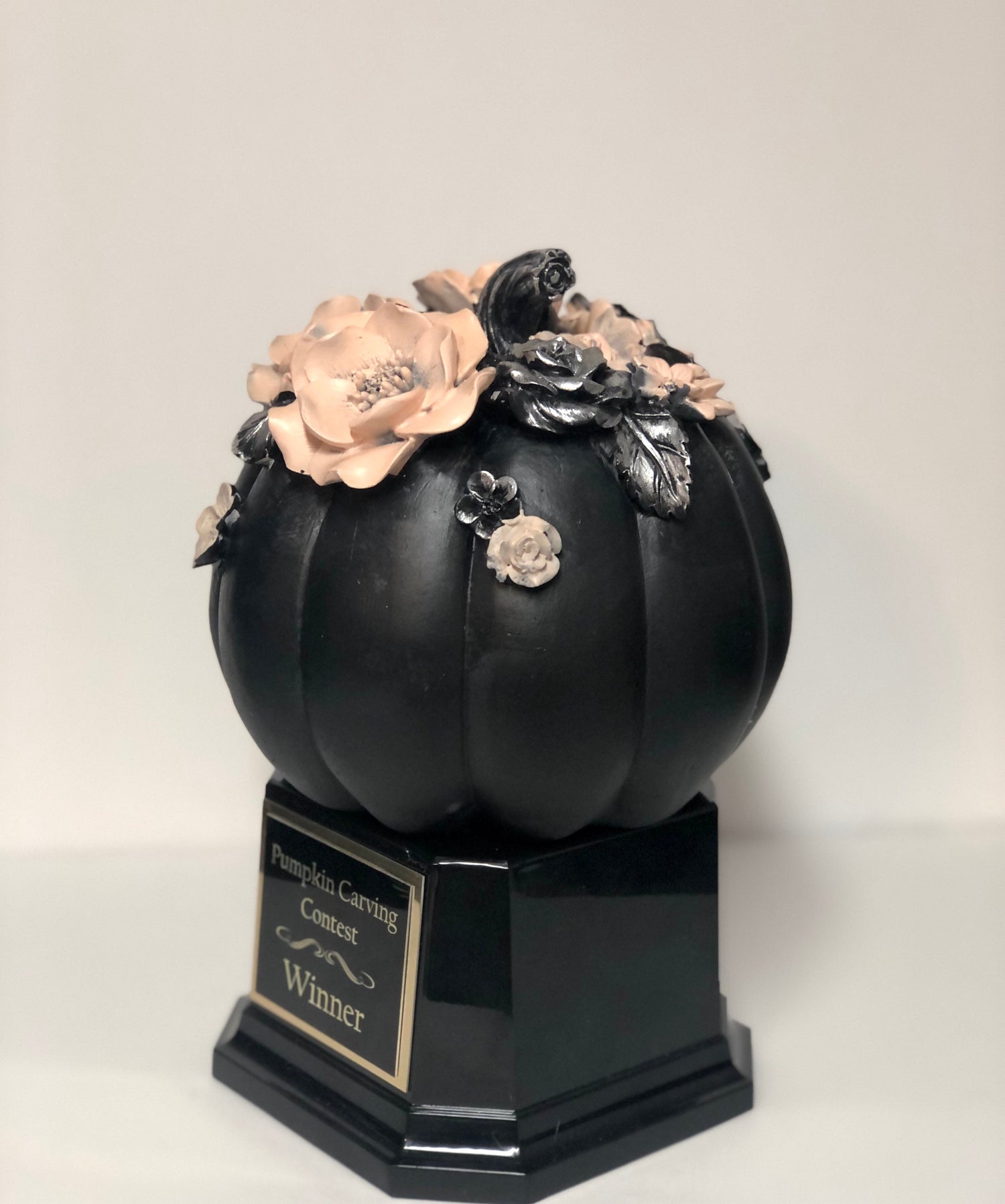 Halloween Wedding Trophy Black Pink & Silver Elegant Floral Pumpkin Table Centerpiece Costume Contest Hallowedding Wedding Halloween Decor