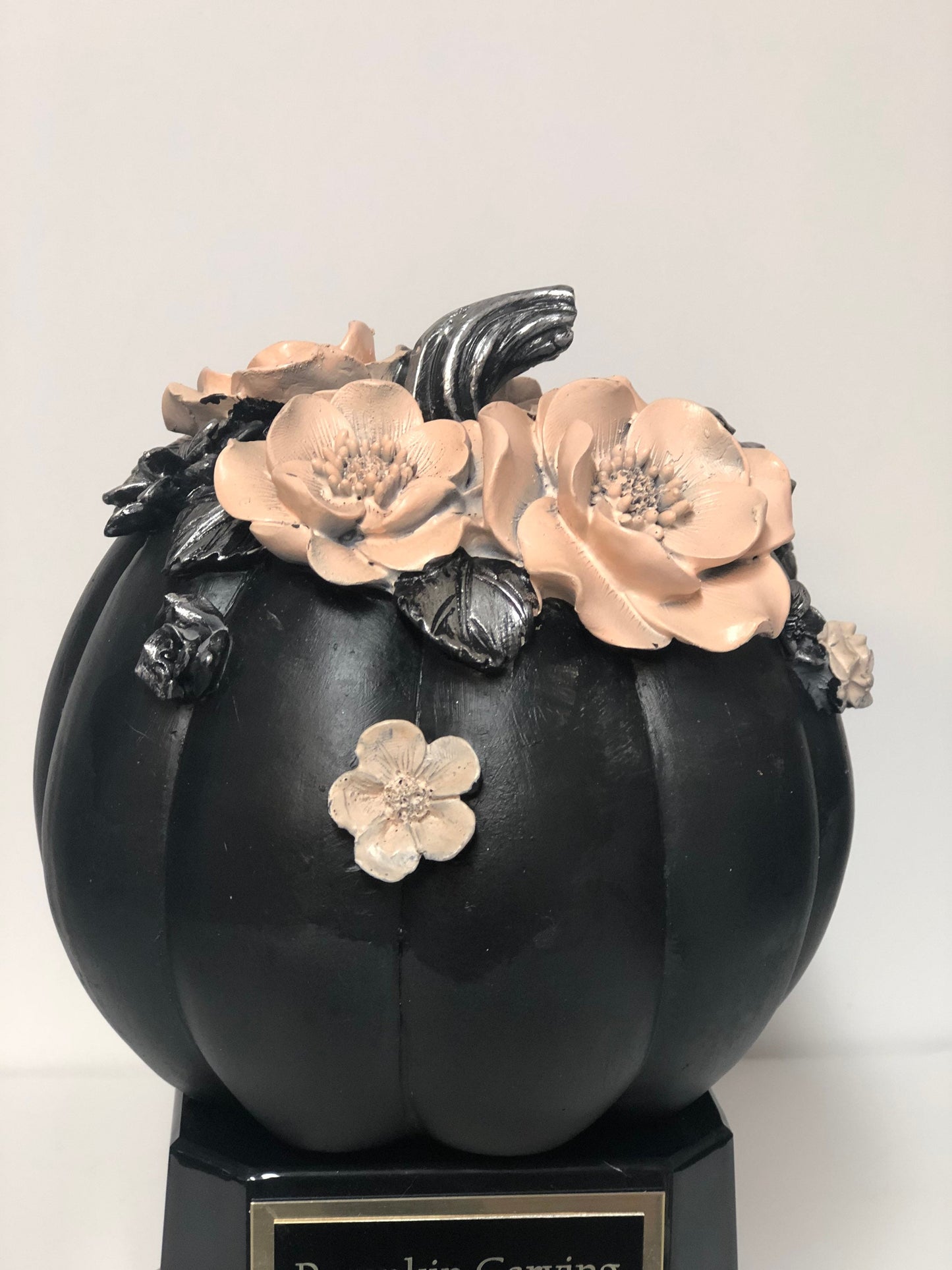 Halloween Wedding Trophy Black Pink & Silver Elegant Floral Pumpkin Table Centerpiece Costume Contest Hallowedding Wedding Halloween Decor