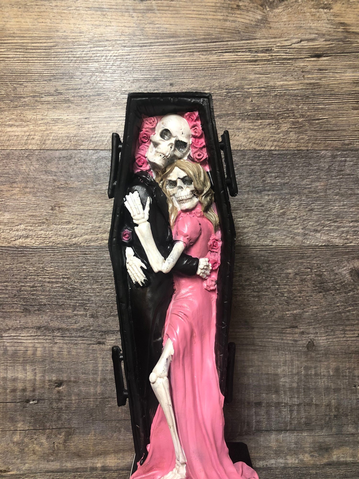 Halloween Trophy Couple Costume Contest Winner Skeleton Casket Coffin Trophy Dia De Los Muertos Winner Couples Halloween Decor Skull