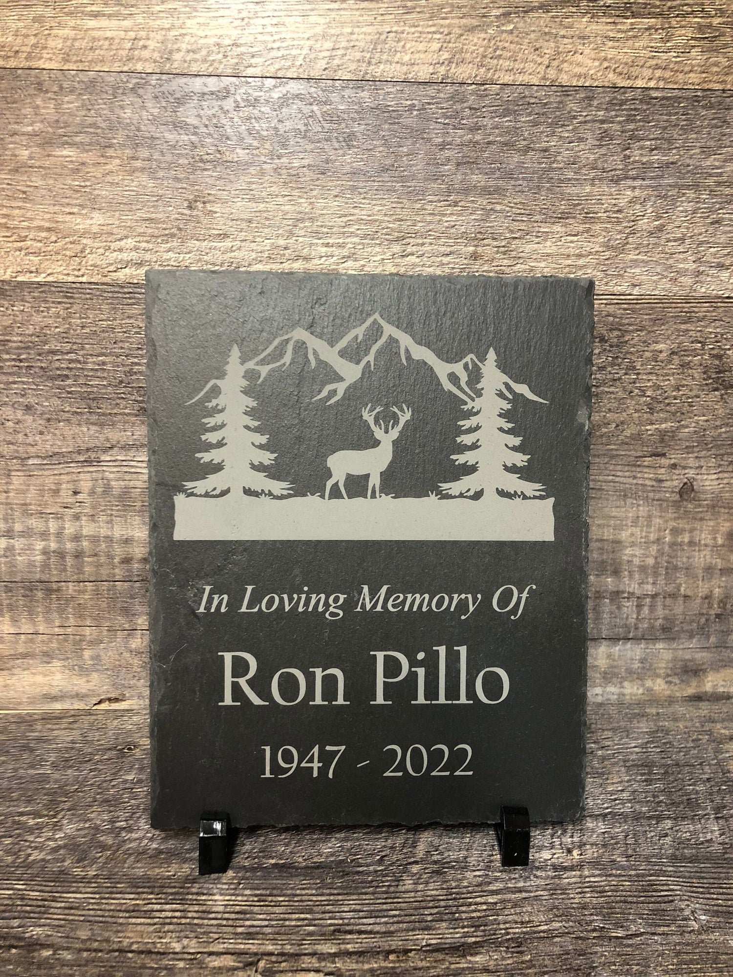 Memorial Stone w/ Wood Easel Memory Stone Slate Remembrance OUTDOOR SCENE Garden Memorial Stone Plaque In Loving Memory of Name Plate
