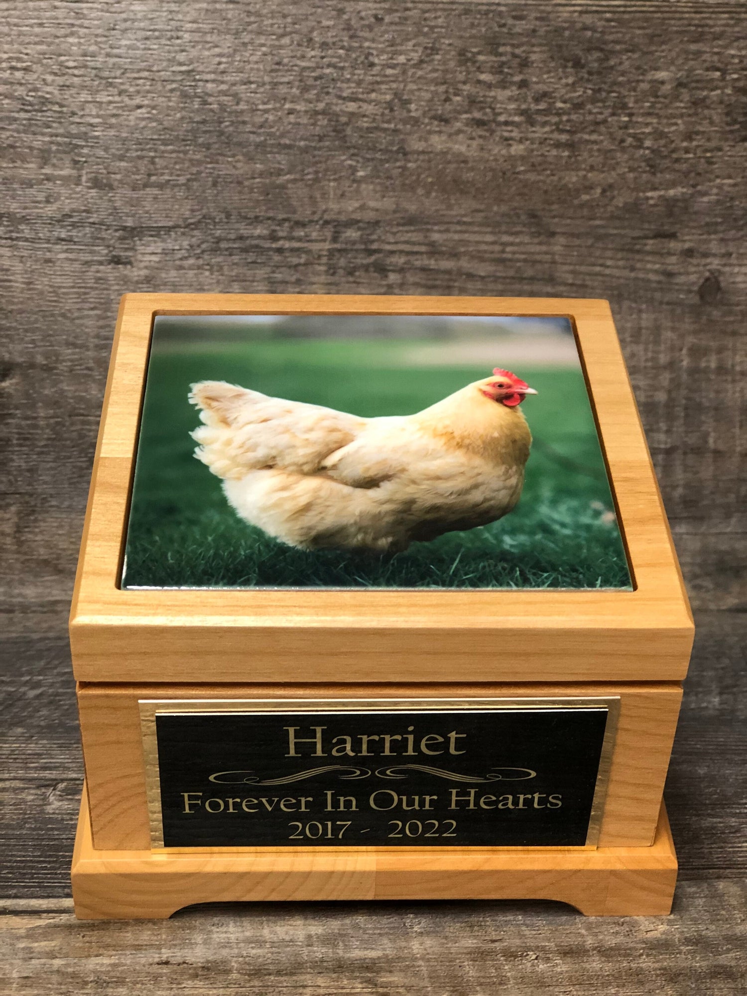 Hen Urn Small Animal Pet Urn Chicken Rooster Duck Urn Pet Memorial Keepsake Box Cremation Urn Custom Photo Tile & Engraved Tag To 25lbs