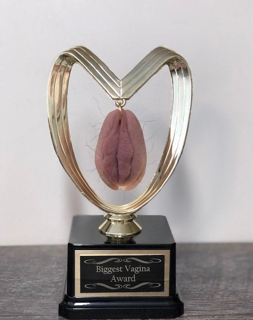 HAIRY Vagina Trophy Golf Loser Trophy Last Place Over Par Trophy Biggest Pussy Funny Golf Trophy Adult Humor Gag Gift Pussy Vagina Trophy