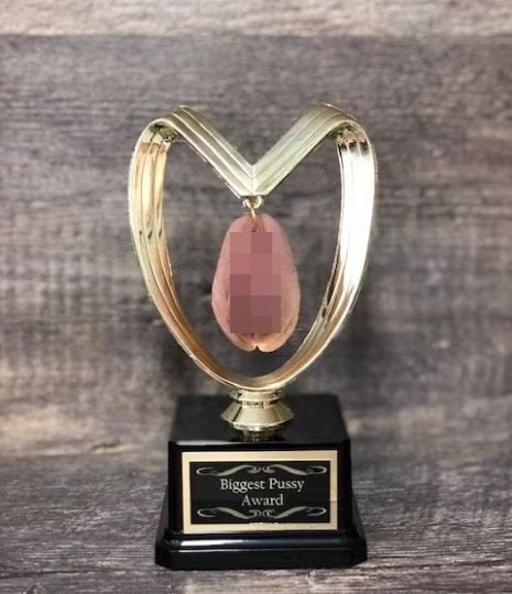 HAIRY Vagina Fantasy Football Loser Trophy Last Place FFL Sacko Trophy Biggest Pussy Funny Trophy Adult Humor Gag Gift Vagina Pussy Trophy