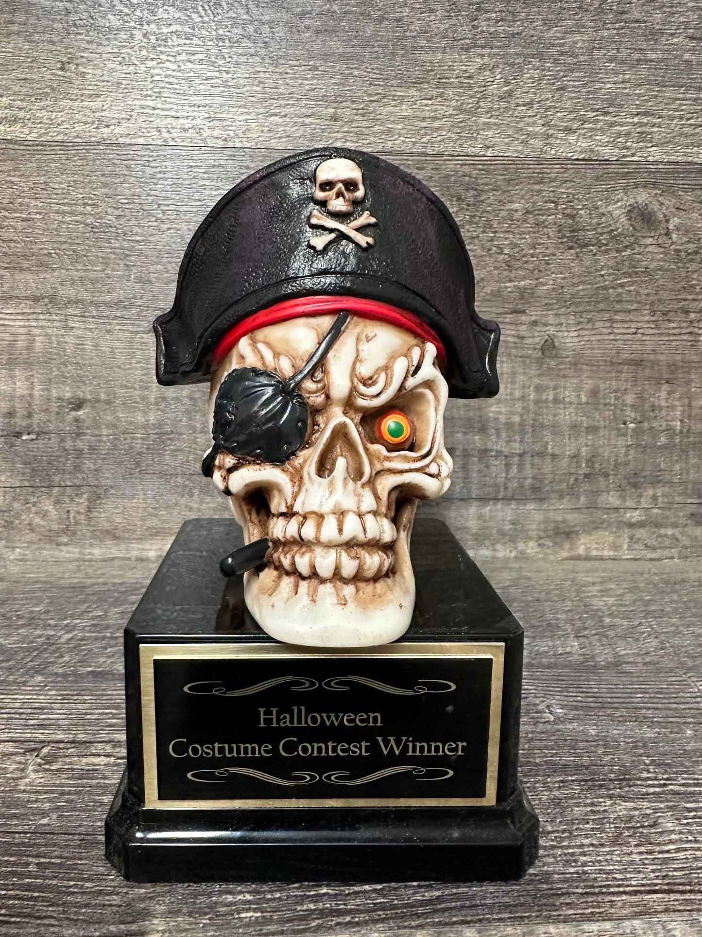 Halloween Trophy Costume Party Prize Pirate Skull Scariest Costume Pumpkin Carving Costume Contest Decor Dia De Los Muertos